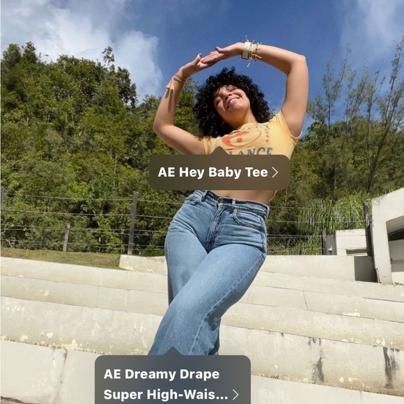 Meet your Posher, Courtney Watts - Picture 13 of 15